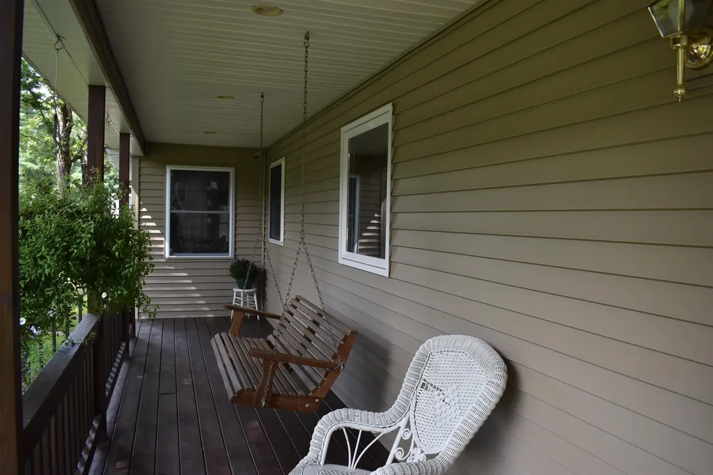 242 Pine Lane Salisbury VT 05769