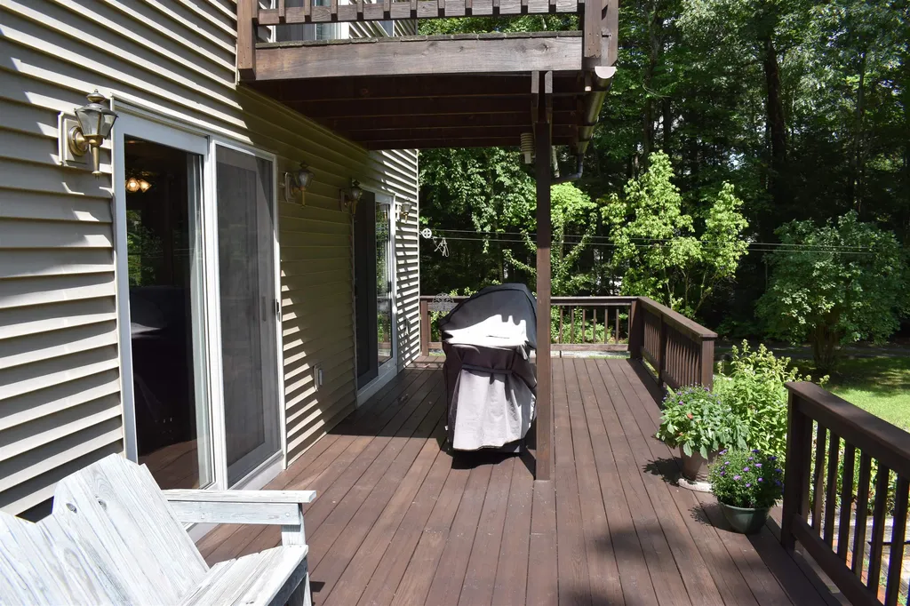 242 Pine Lane Salisbury VT 05769