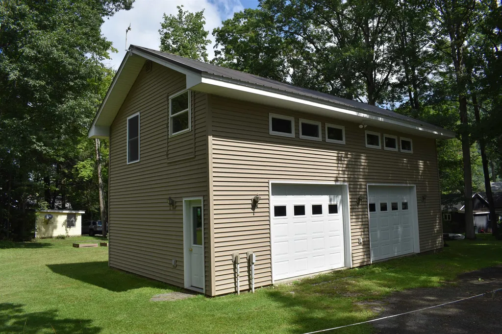 242 Pine Lane Salisbury VT 05769