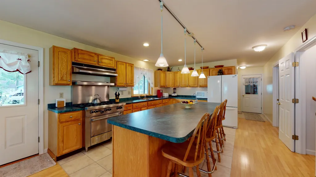 242 Pine Lane Salisbury VT 05769