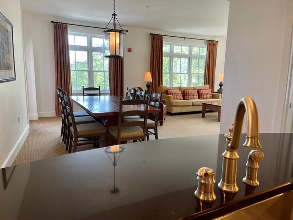 102 Forest 116 / Ii Drive Warren VT 05674