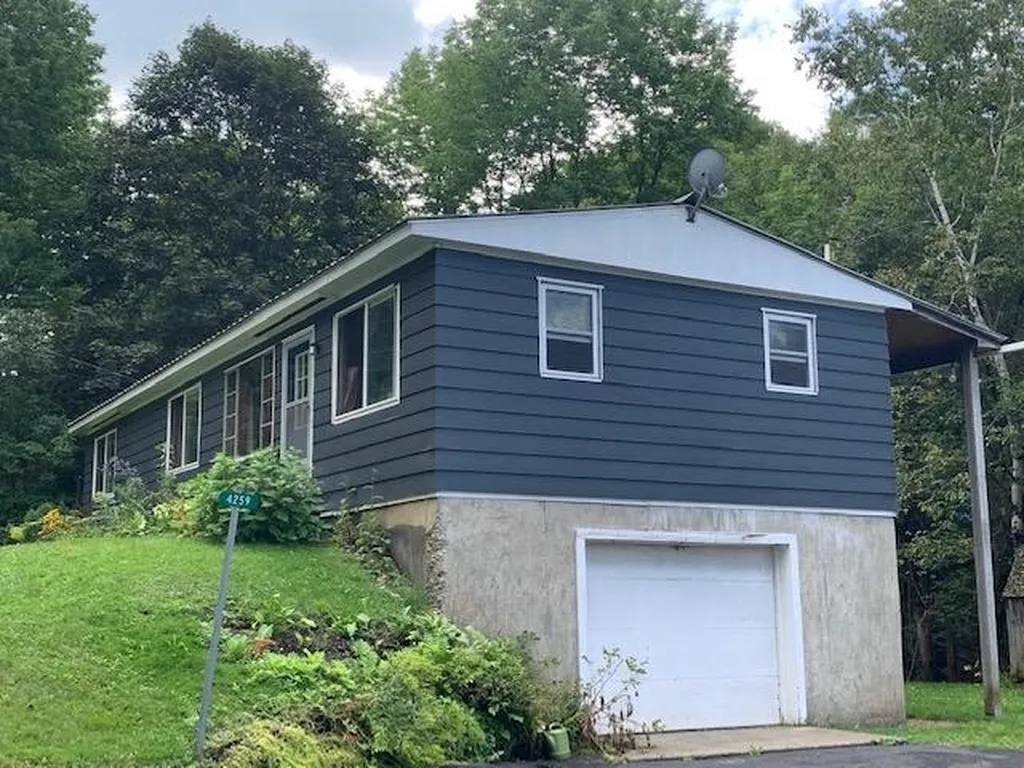 4259 Hartland Hill Road Woodstock VT 05091