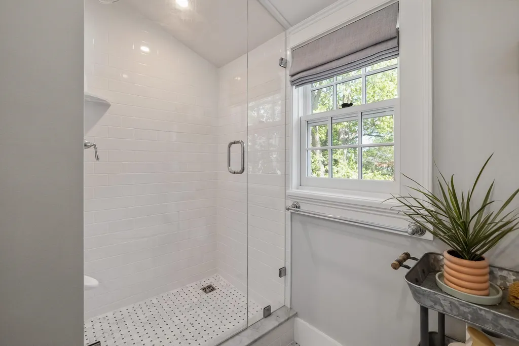 28 Dennett Street Portsmouth NH 03801
