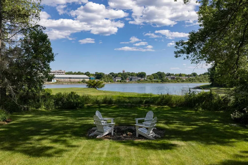 28 Dennett Street Portsmouth NH 03801
