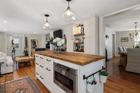 28 Dennett Street Portsmouth NH 03801