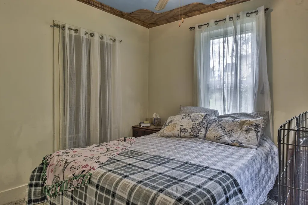 81 Highland Avenue Hinsdale NH 03451