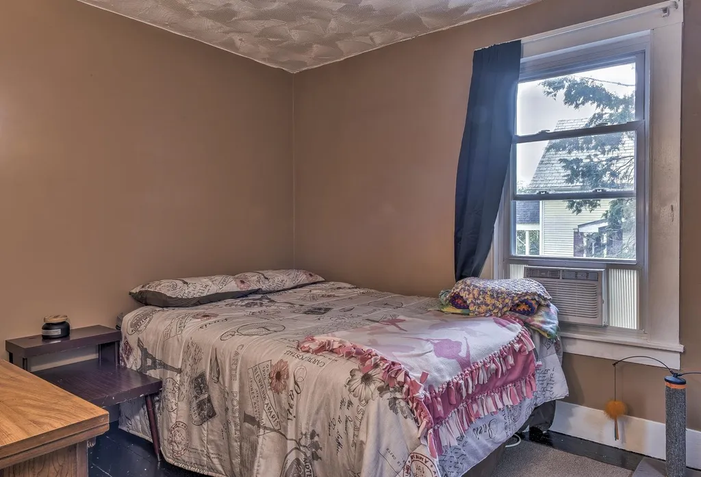 81 Highland Avenue Hinsdale NH 03451