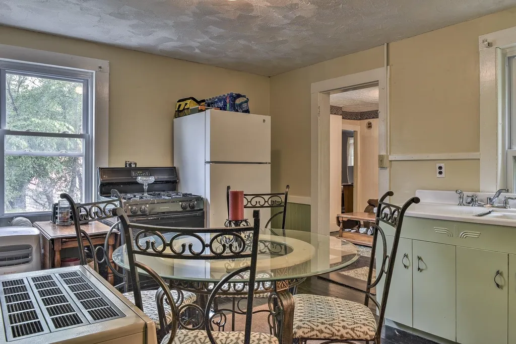 81 Highland Avenue Hinsdale NH 03451
