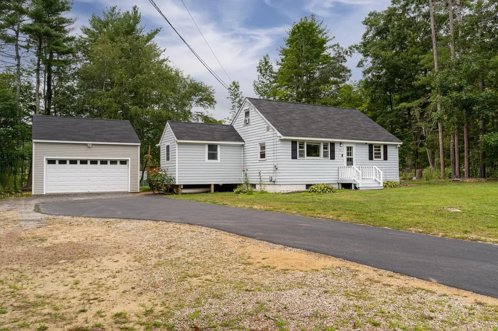 91 Old Concord Turnpike Barrington NH 03825