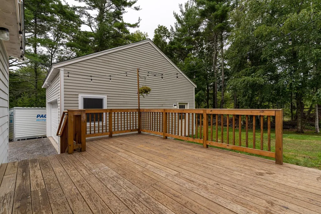 91 Old Concord Turnpike Barrington NH 03825