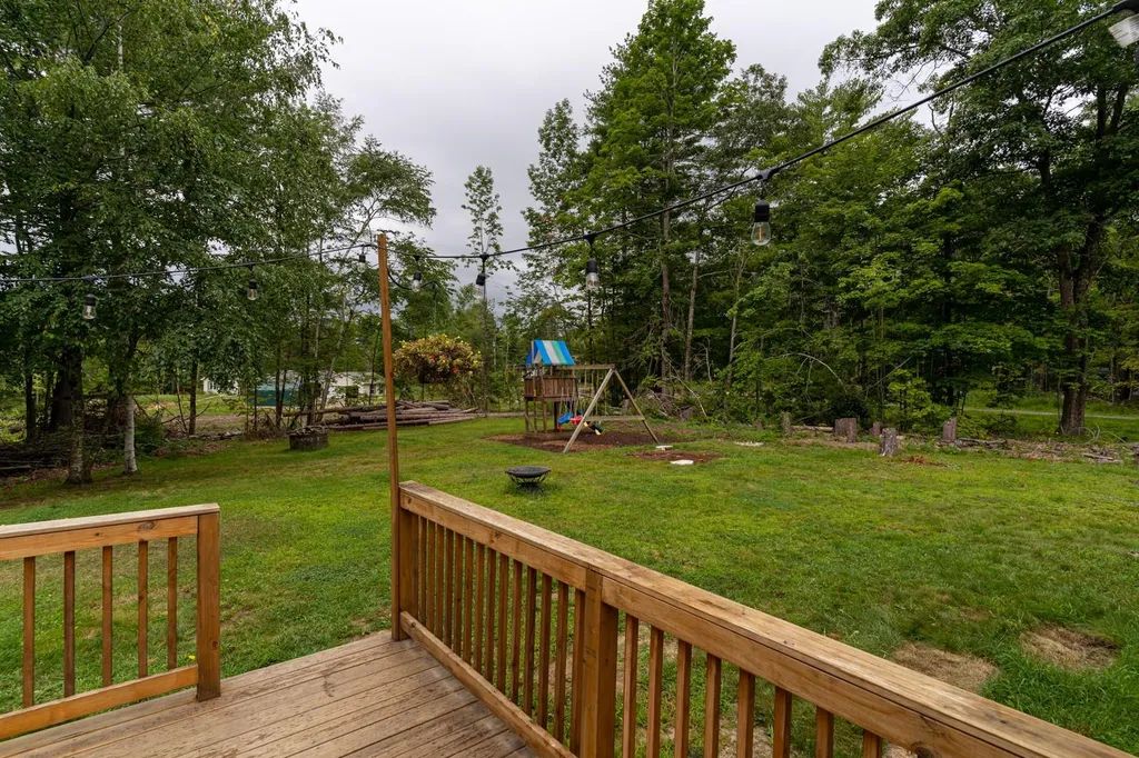 91 Old Concord Turnpike Barrington NH 03825