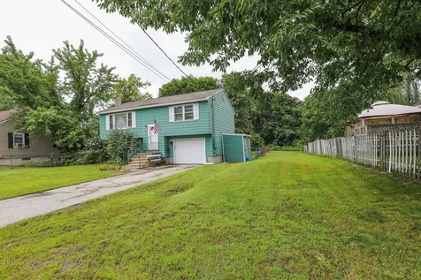 4 Griffin Street Derry NH 03038