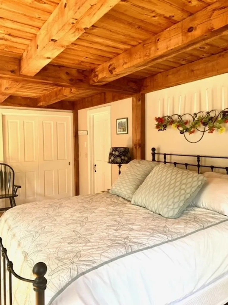61 Freshet Road Madbury NH 03823