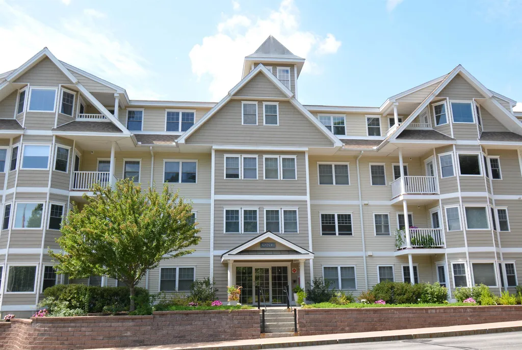 1 Sterling Hill Lane Exeter NH 03833