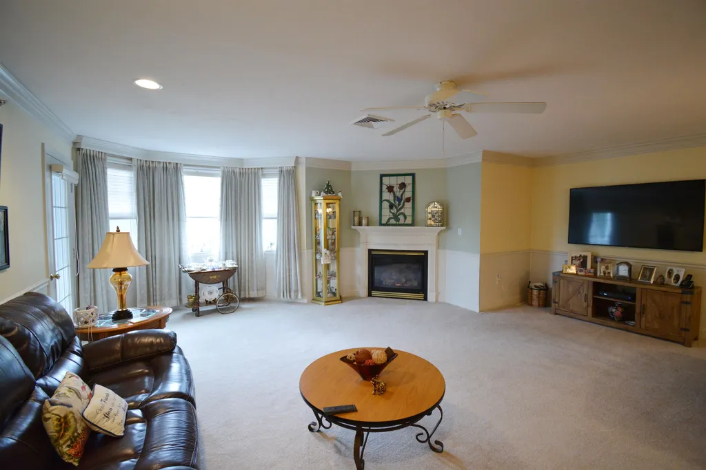 1 Sterling Hill Lane Exeter NH 03833