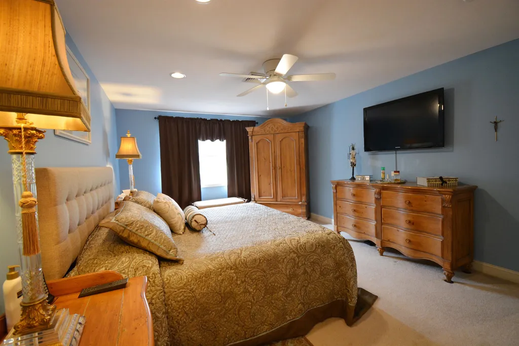1 Sterling Hill Lane Exeter NH 03833