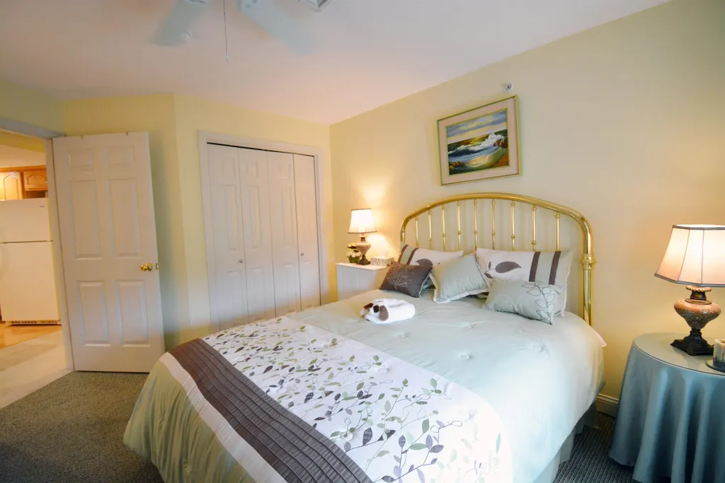 1 Sterling Hill Lane Exeter NH 03833