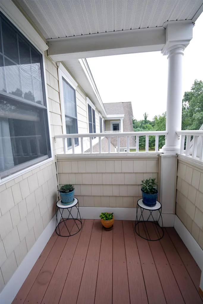 1 Sterling Hill Lane Exeter NH 03833