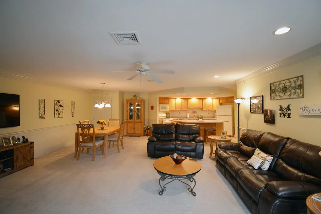 1 Sterling Hill Lane Exeter NH 03833
