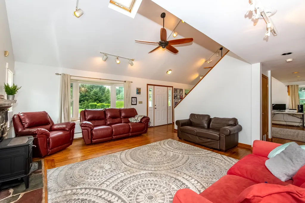10 Kelley Road Madbury NH 03823