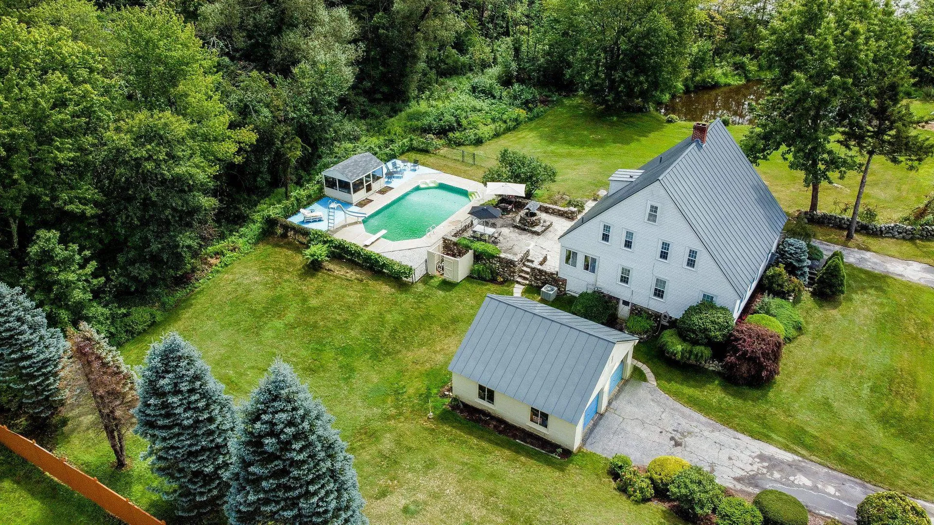 83 Daniel Plummer Road Goffstown NH 03045