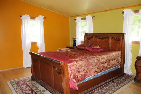 1735 Cross Road Strafford VT 05072