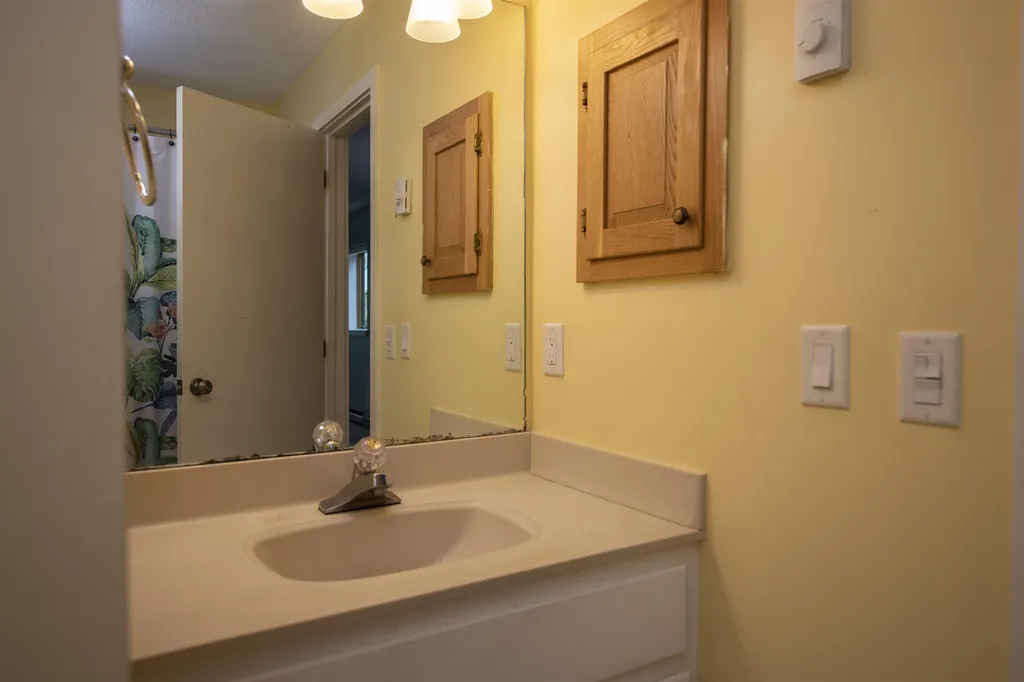 388 Alden Partridge Road Hartford VT 05059