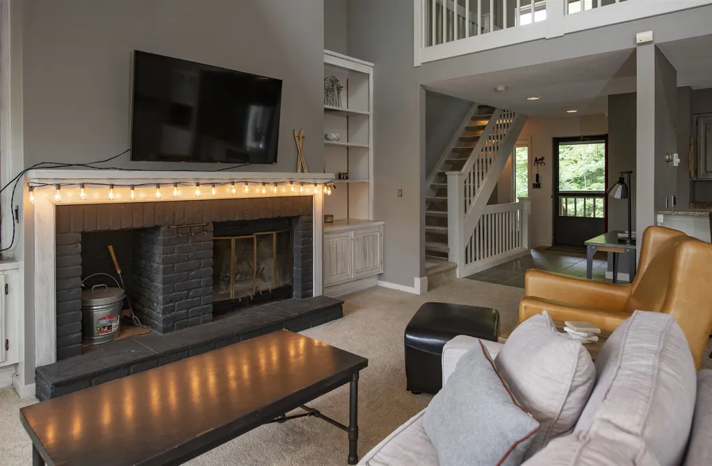 388 Alden Partridge Road Hartford VT 05059