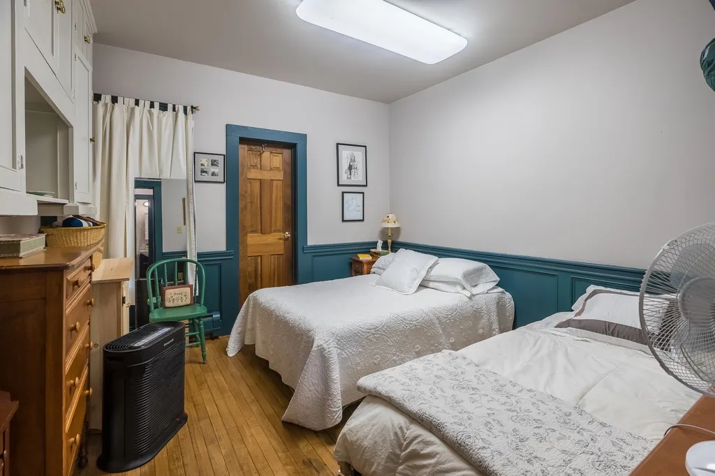 68 Pleasant Street Woodstock VT 05091