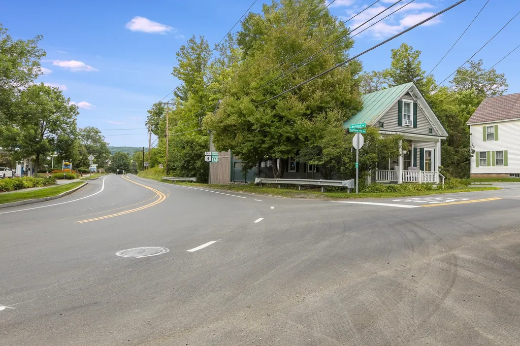68 Pleasant Street Woodstock VT 05091