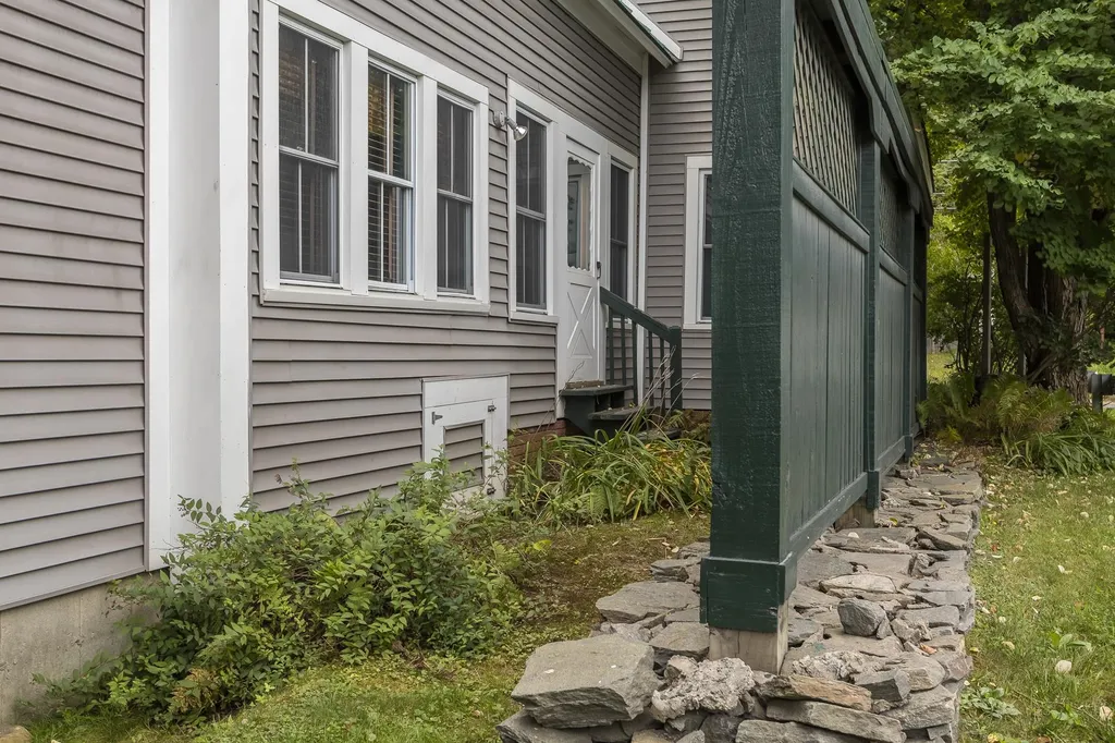 68 Pleasant Street Woodstock VT 05091