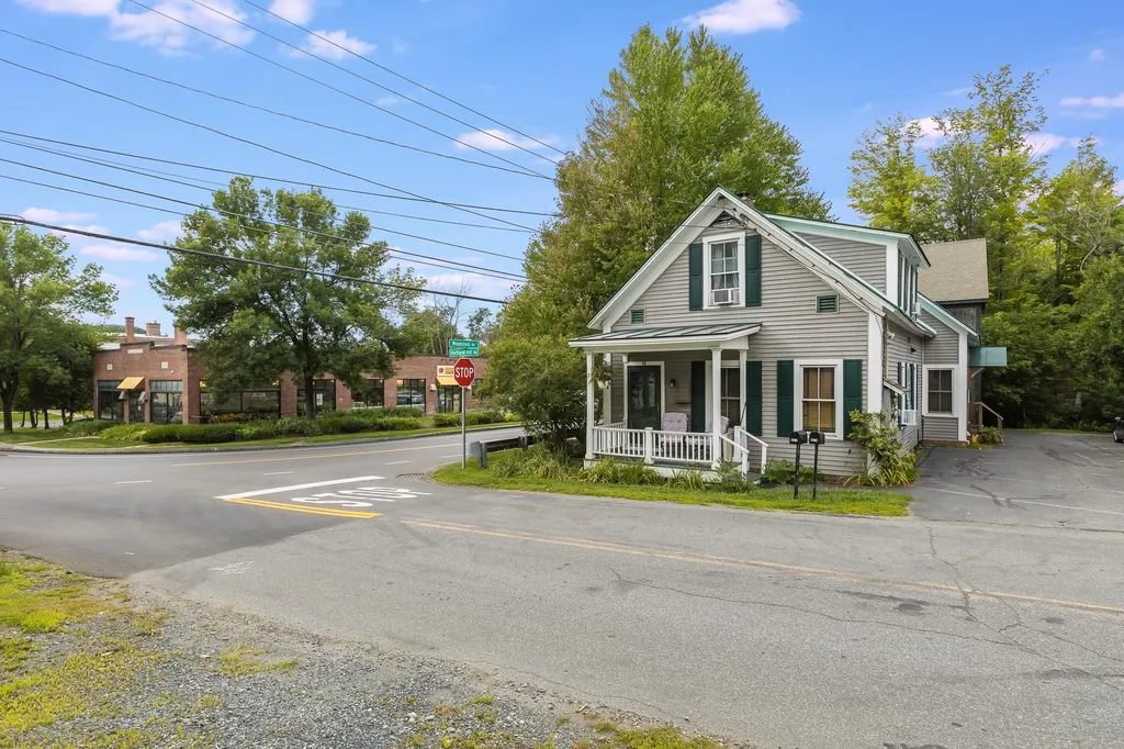 68 Pleasant Street Woodstock VT 05091