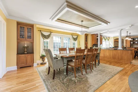 27 Country Farm Road Stratham NH 03885