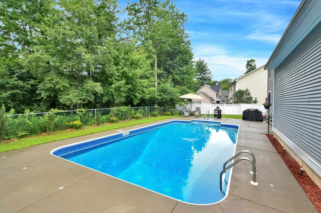 11 Kendra Drive Milton VT 05468