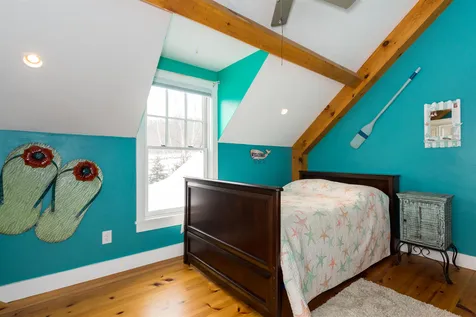24 Dew Point Lane Center Harbor NH 03254