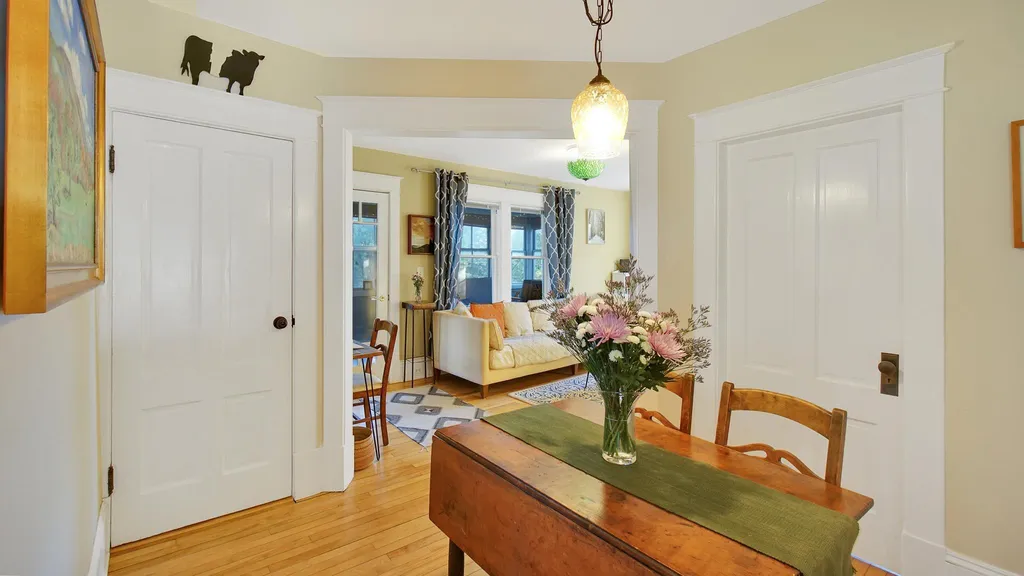 390 Saint Paul Street Burlington VT 05401