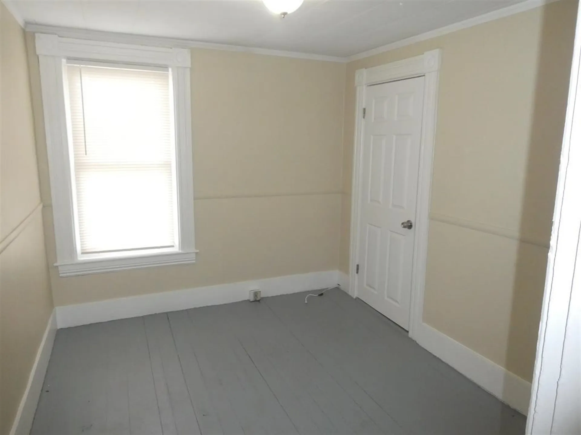222-224 Lake Avenue Manchester NH 03103