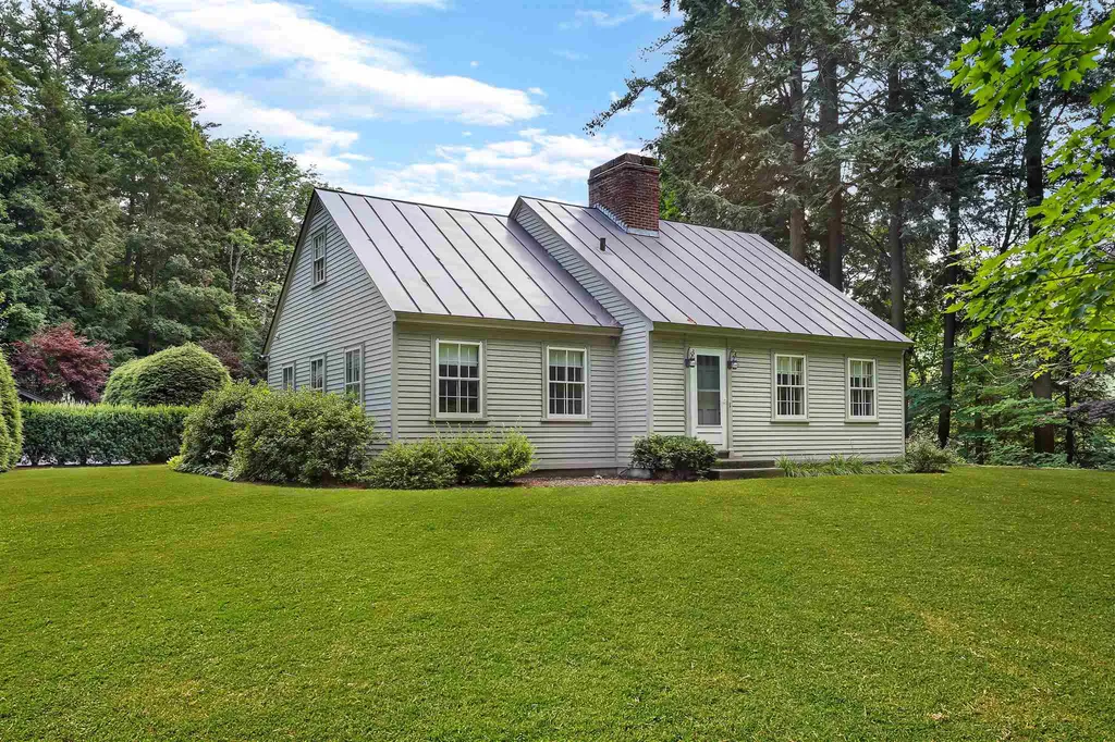 592 Main Street Claremont NH 03743
