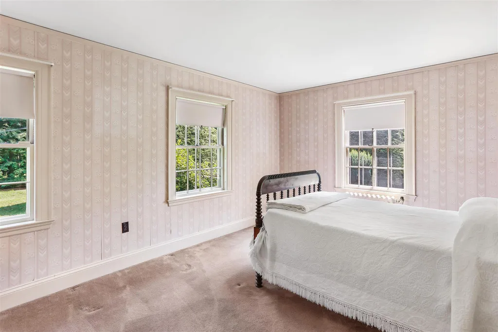 592 Main Street Claremont NH 03743
