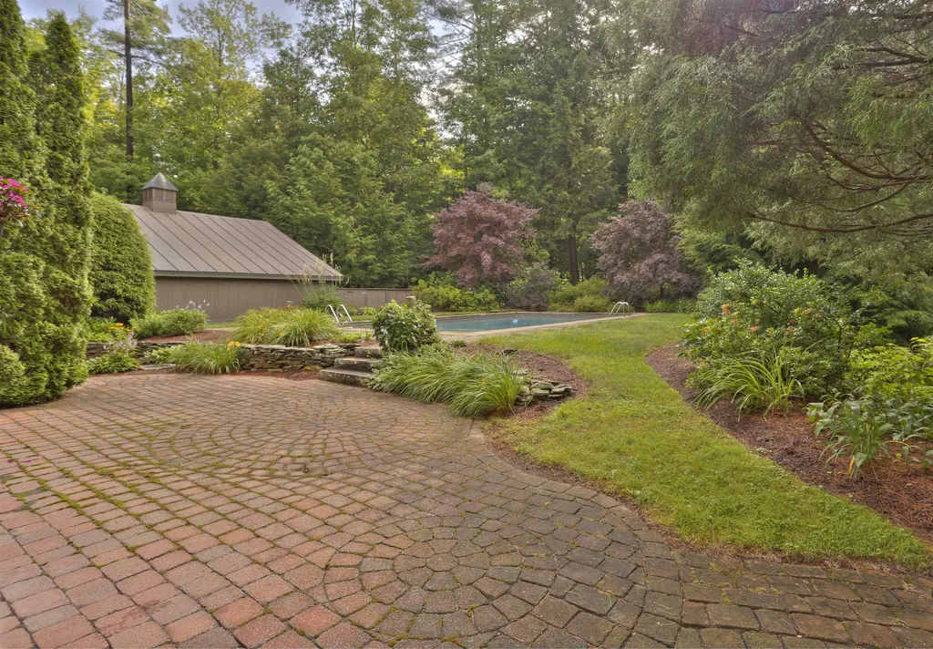 592 Main Street Claremont NH 03743