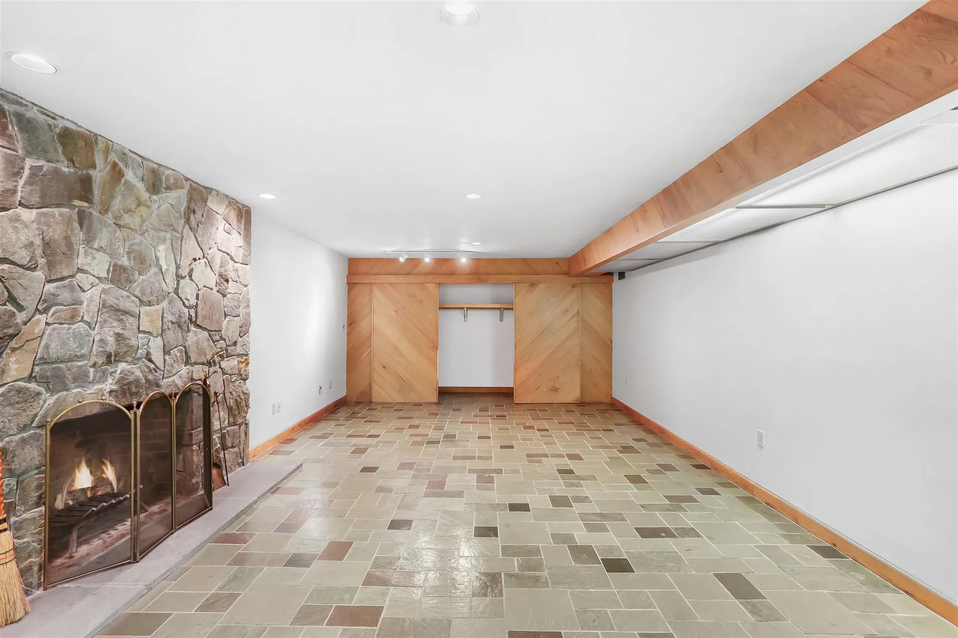 592 Main Street Claremont NH 03743