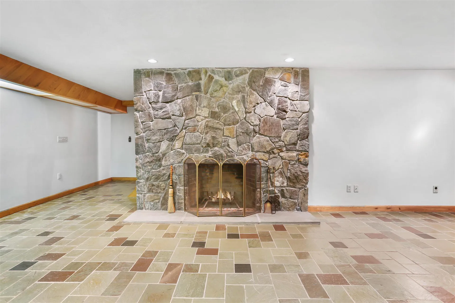 592 Main Street Claremont NH 03743