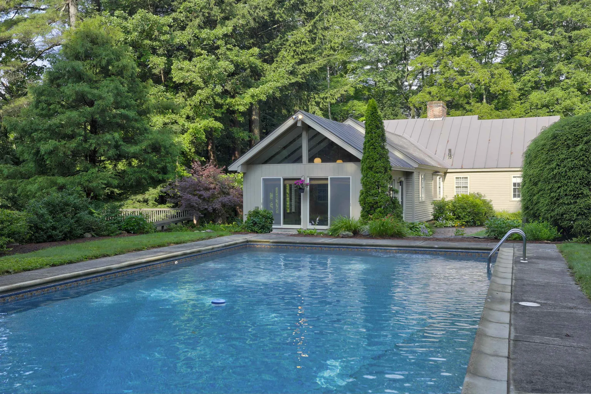 592 Main Street Claremont NH 03743