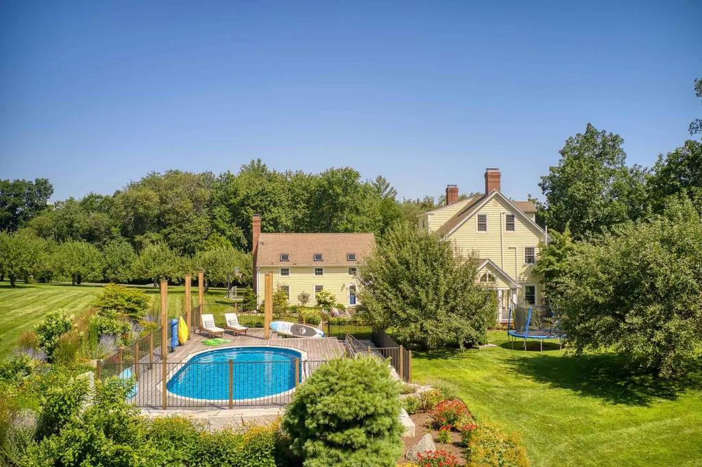 2 Baldwin Place Hampton Falls NH 03844