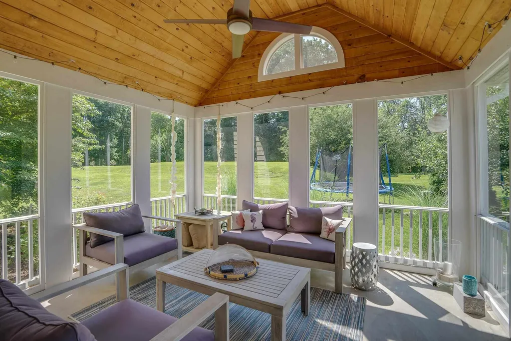 2 Baldwin Place Hampton Falls NH 03844