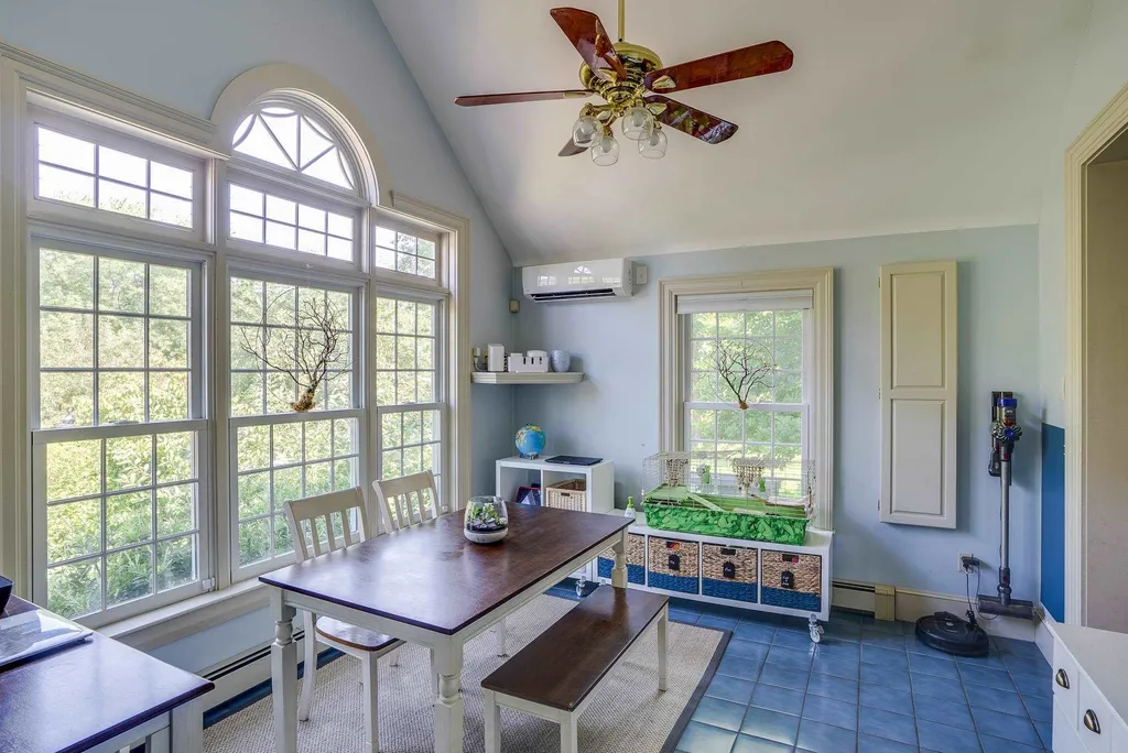 2 Baldwin Place Hampton Falls NH 03844