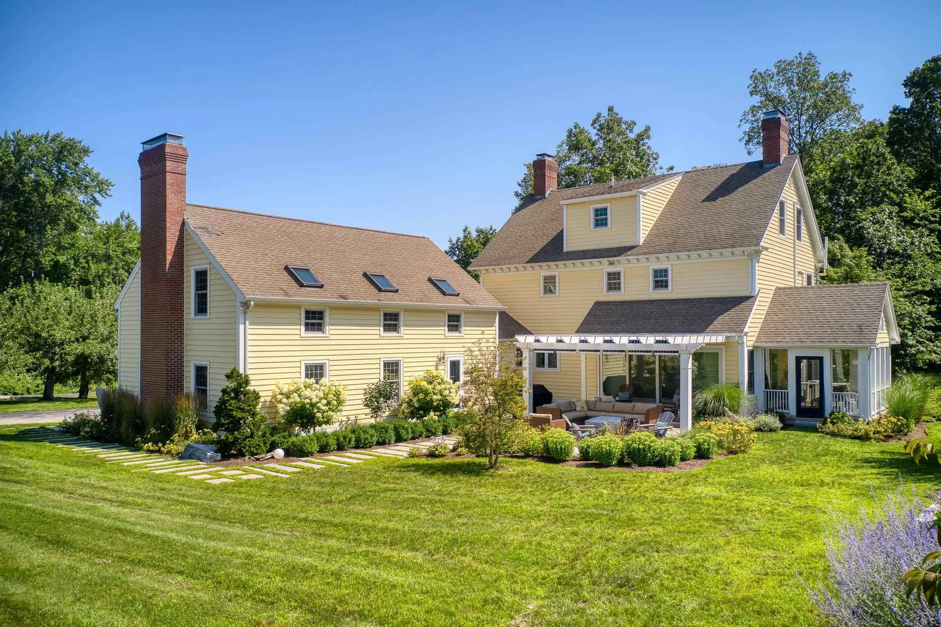 2 Baldwin Place Hampton Falls NH 03844