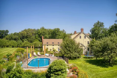 2 Baldwin Place Hampton Falls NH 03844