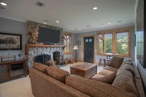 9a Overbrook Drive Dover VT 05356