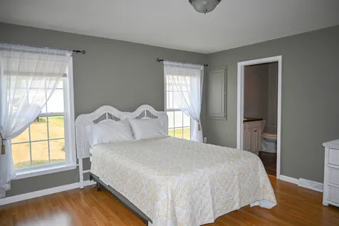 4 Goldenrod Way North Hampton NH 03862